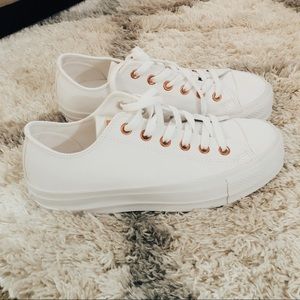 Women’s Converse Platforms Size 9 White/ Rose Gold